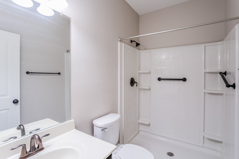2,090/Mo, 1640 Kawati Way Krum, TX 76249 Bathroom View