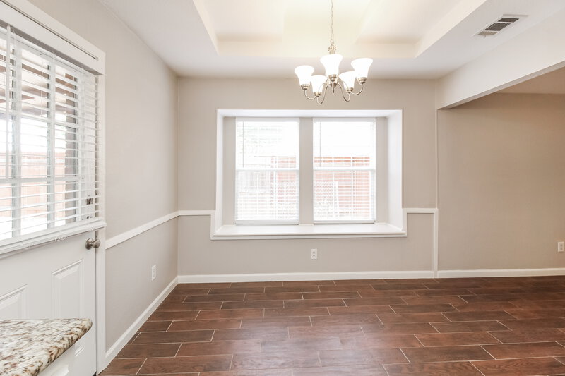 1,845/Mo, 2601 Valley View Dr Corinth, TX 76210 Dining Room View 2