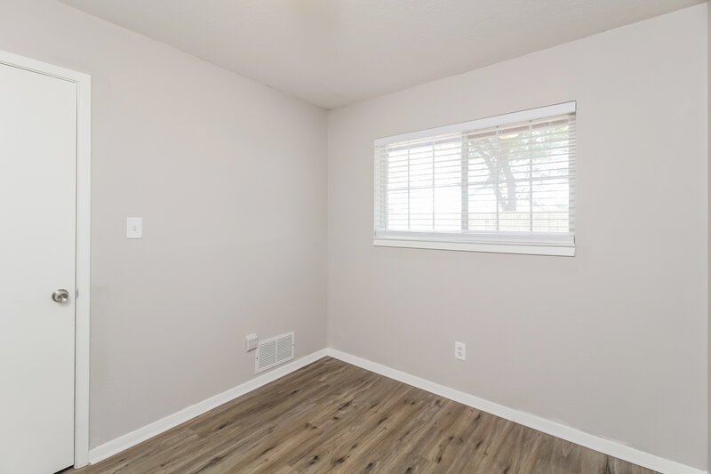 1,845/Mo, 2601 Valley View Dr Corinth, TX 76210 Bedroom View 2