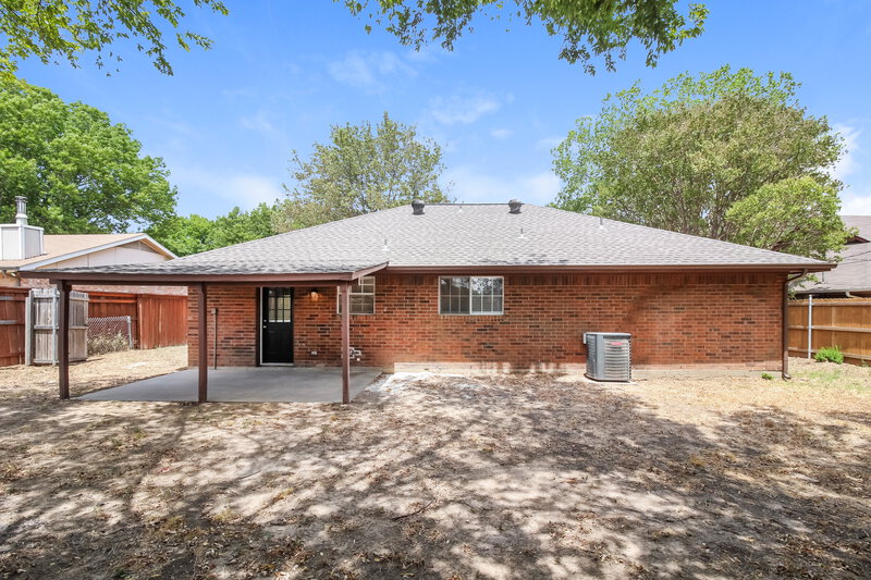 1,845/Mo, 2601 Valley View Dr Corinth, TX 76210 Rear View