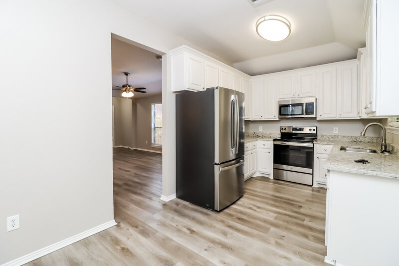 1,705/Mo, 9312 Aubree Ct Fort Worth, TX 76140 Kitchen View