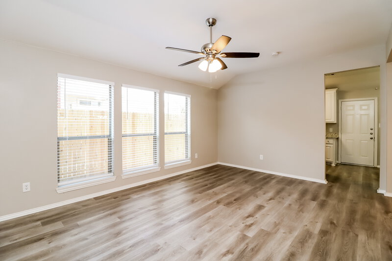 1,705/Mo, 9312 Aubree Ct Fort Worth, TX 76140 Family Room View