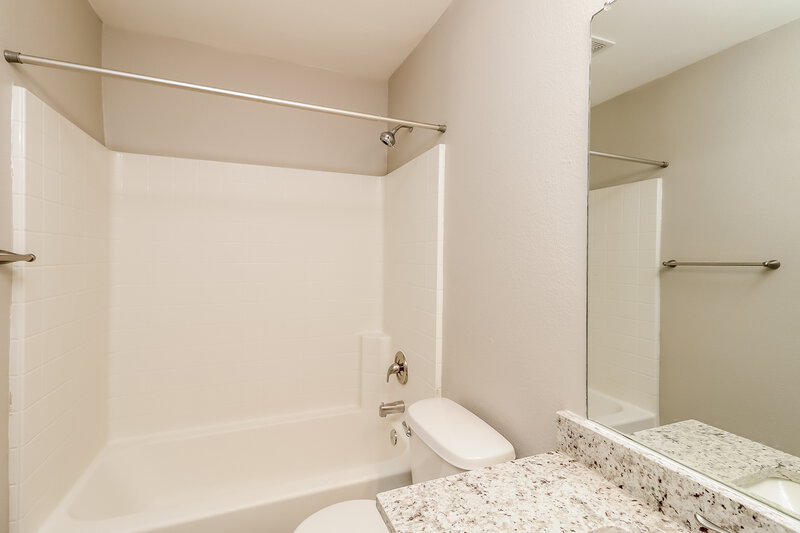 1,705/Mo, 9312 Aubree Ct Fort Worth, TX 76140 Bathroom View