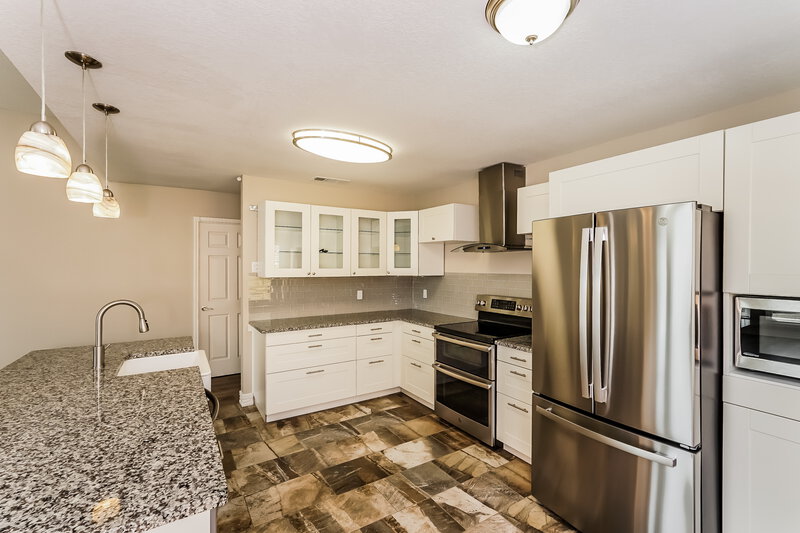 2,215/Mo, 1209 Mallard Run Midlothian, TX 76065 Kitchen View