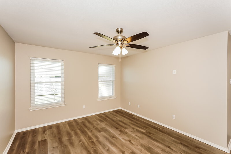 2,215/Mo, 1209 Mallard Run Midlothian, TX 76065 Main Bedroom View