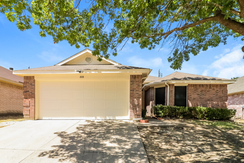 2,225/Mo, 808 Thorton Dr Cedar Hill, TX 75104 External View