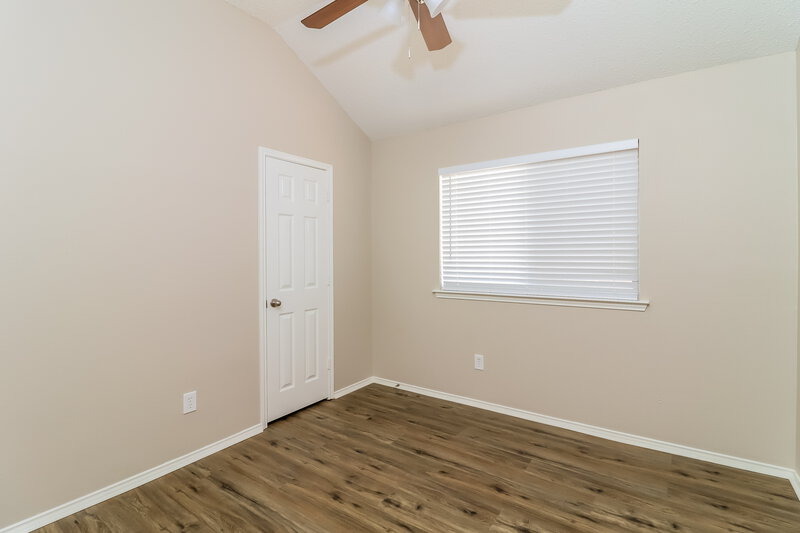 2,225/Mo, 808 Thorton Dr Cedar Hill, TX 75104 Bedroom View 2