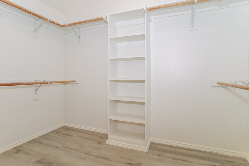 2,145/Mo, 240 Creekview Dr Anna, TX 75409 Amenities View