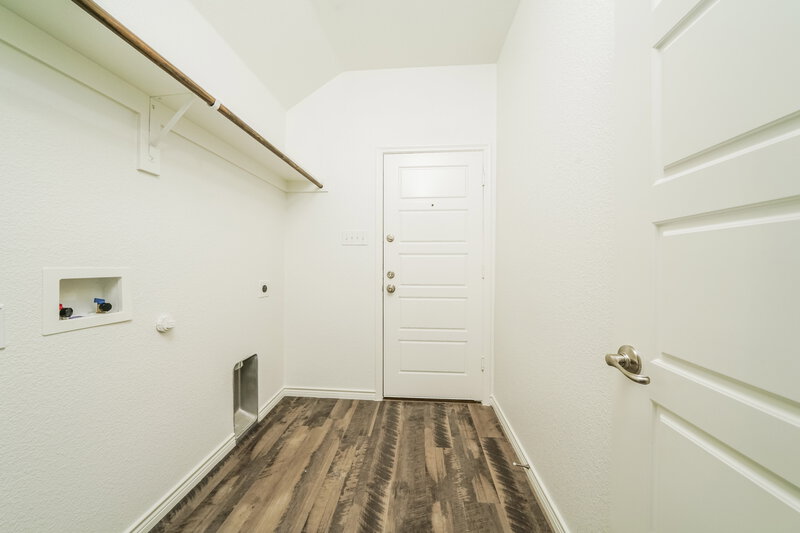 2,465/Mo, 272 Jefferson Ln Fate, TX 75189 Laundry Room View