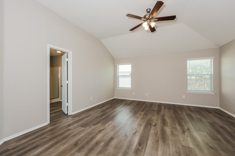2,305/Mo, 1206 Beacon Hill Dr Midlothian, TX 76065 Main Bedroom View