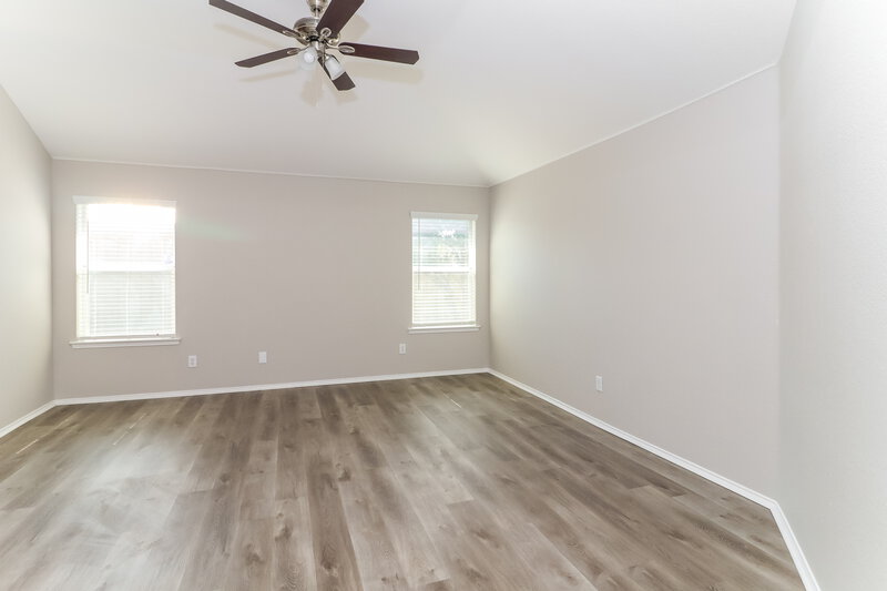 2,585/Mo, 1206 Beacon Hill Dr Midlothian, TX 76065 Main Bedroom View