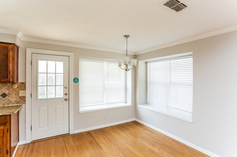 2,290/Mo, 2300 Brookdale Dr Arlington, TX 76014 Dining Room View