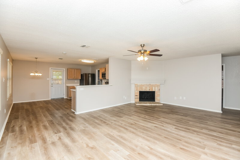 2,180/Mo, 8725 Hunters Trl Fort Worth, TX 76123 Living Room View