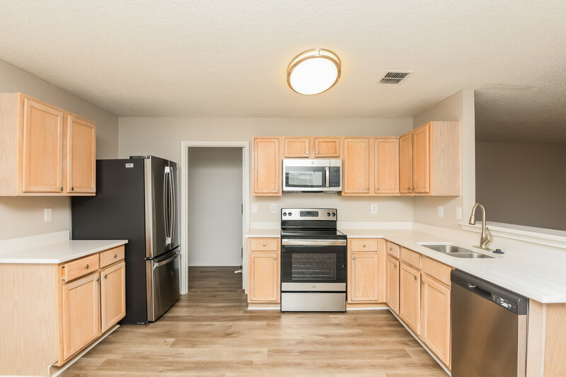 2,180/Mo, 8725 Hunters Trl Fort Worth, TX 76123 Kitchen View 2