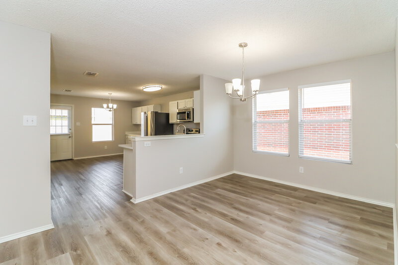2,080/Mo, 8728 Stonebriar Ln Fort Worth, TX 76123 Dining Room View
