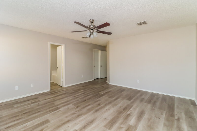 2,080/Mo, 8728 Stonebriar Ln Fort Worth, TX 76123 Main Bedroom View 2