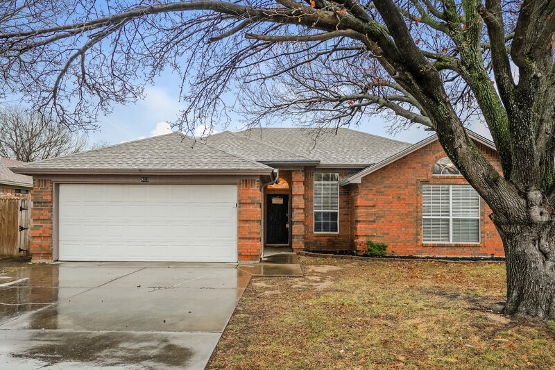 1,975/Mo, 813 Globe Ave Blue Mound, TX 76131 External View