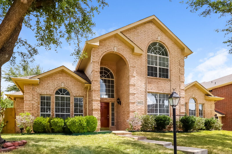 2,745/Mo, 617 Fern Dr Desoto, TX 75115 External View