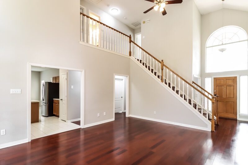 2,745/Mo, 617 Fern Dr Desoto, TX 75115 Living Room View