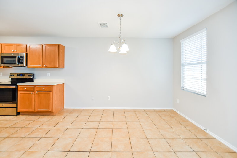 2,120/Mo, 1056 Bumble Bee Dr Lancaster, TX 75134 Dining Room View