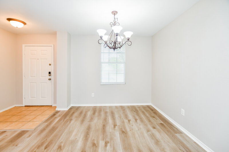 2,120/Mo, 1056 Bumble Bee Dr Lancaster, TX 75134 Dining Room View 2