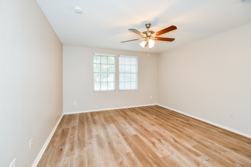 2,120/Mo, 1056 Bumble Bee Dr Lancaster, TX 75134 Main Bedroom View