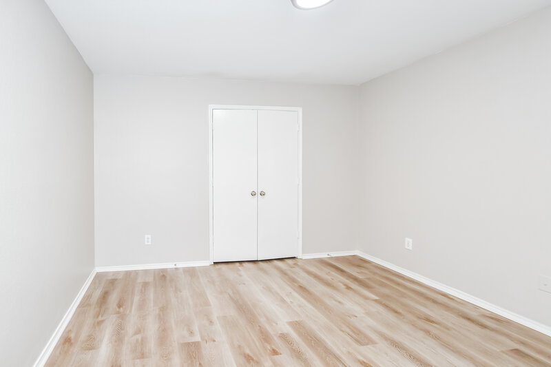 2,120/Mo, 1056 Bumble Bee Dr Lancaster, TX 75134 Bedroom View 2