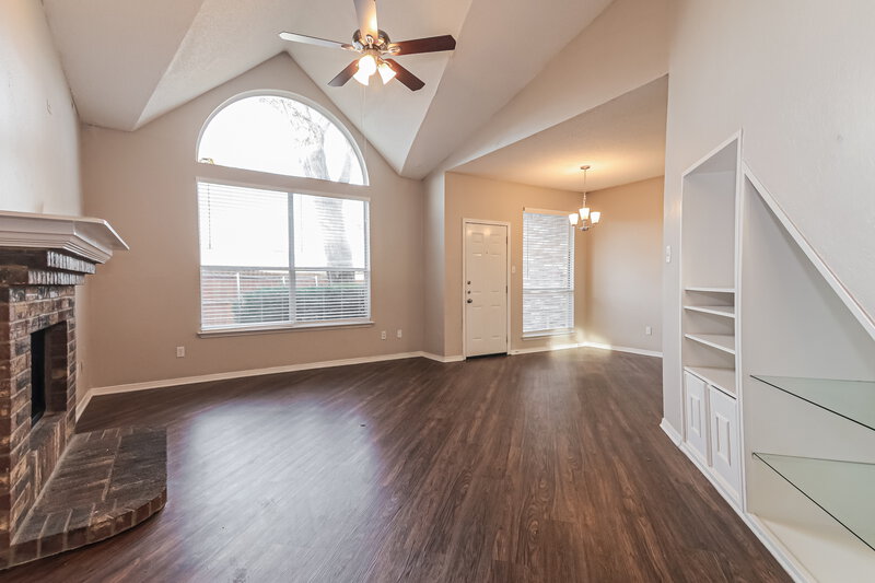 2,150/Mo, 2840 Helen Ln Mesquite, TX 75181 Living Room View