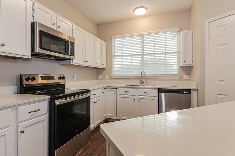 2,150/Mo, 2840 Helen Ln Mesquite, TX 75181 Kitchen View 2