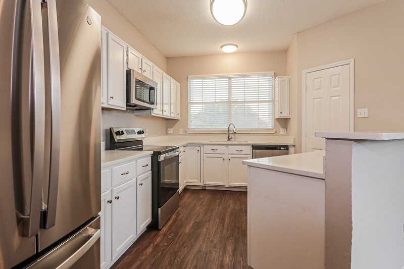 2,150/Mo, 2840 Helen Ln Mesquite, TX 75181 Kitchen View 3