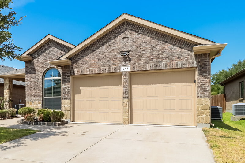2,465/Mo, 647 Alexander St Grand Prairie, TX 75051 Front View
