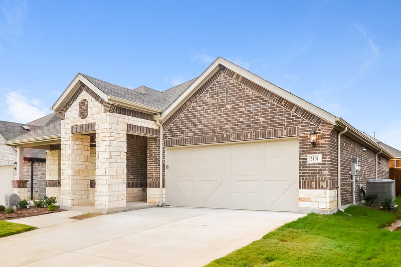 1,990/Mo, 3101 Renaissance Drive Denton, TX 76207 Front View