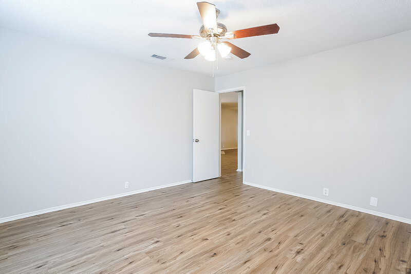 2,595/Mo, 1605 Columbia Dr Glenn Heights, TX 75154 Main Bedroom View