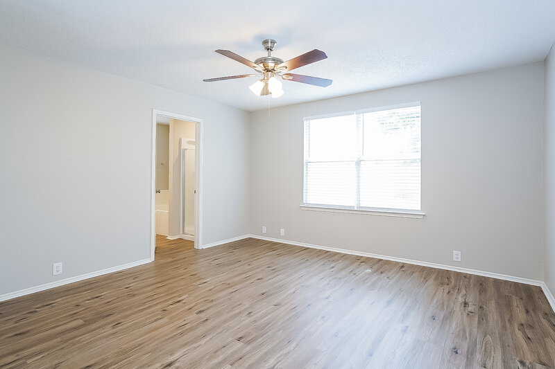 2,595/Mo, 1605 Columbia Dr Glenn Heights, TX 75154 Main Bedroom View 2