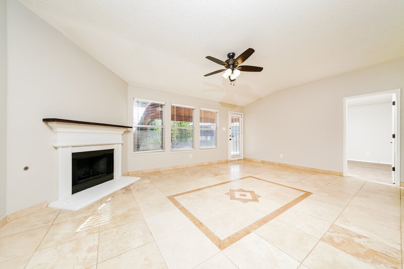 2,670/Mo, 1108 Bainbridge Ln Forney, TX 75126 Living Room View
