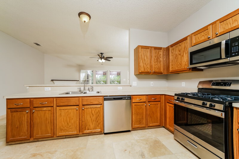 2,670/Mo, 1108 Bainbridge Ln Forney, TX 75126 Kitchen View 2