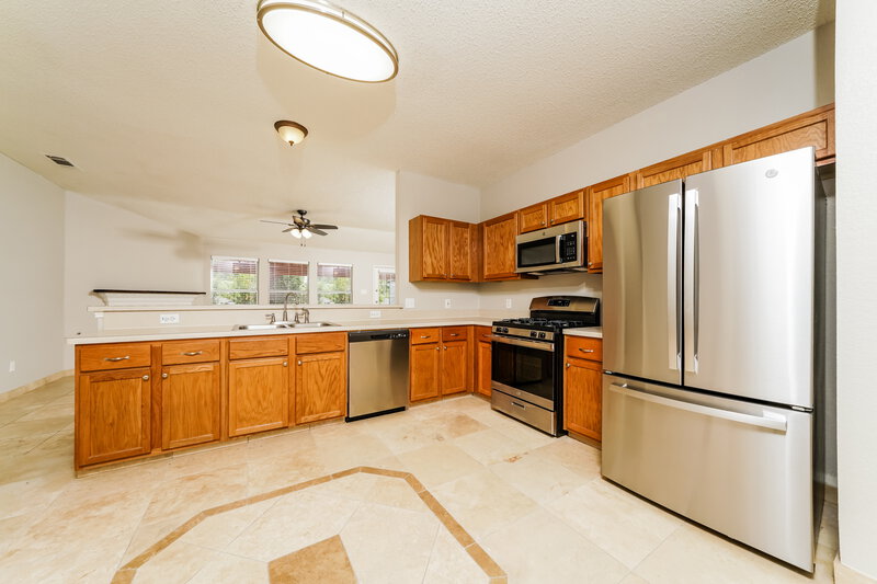 2,670/Mo, 1108 Bainbridge Ln Forney, TX 75126 Kitchen View 3
