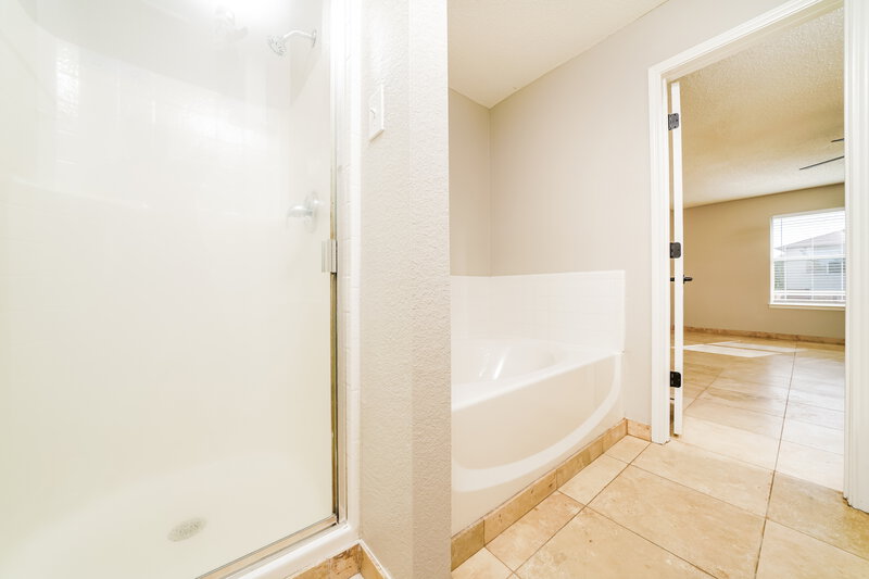 2,670/Mo, 1108 Bainbridge Ln Forney, TX 75126 Main Bathroom View