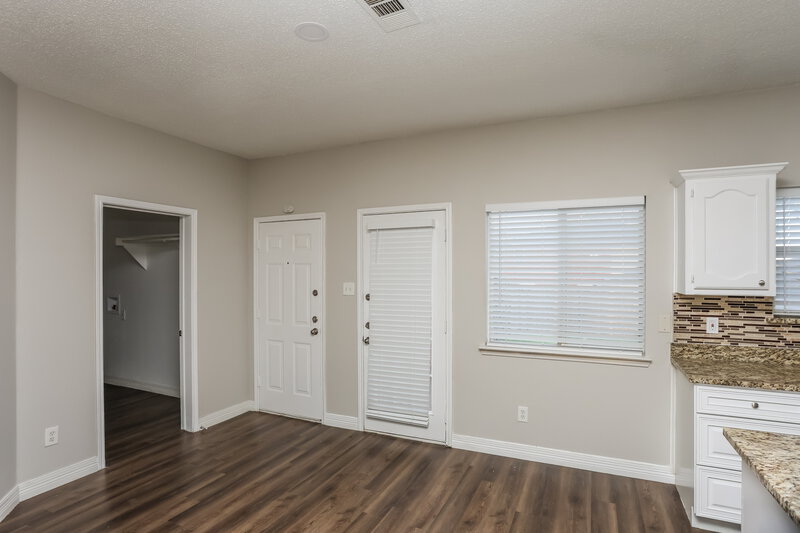 2,580/Mo, 1530 Aberdeen Dr Lancaster, TX 75134 Breakfast Nook View