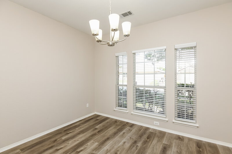 1,935/Mo, 9909 Amaryllis Ln Fort Worth, TX 76108 Dining Room View