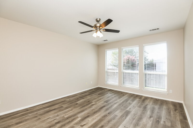 1,935/Mo, 9909 Amaryllis Ln Fort Worth, TX 76108 Main Bedroom View