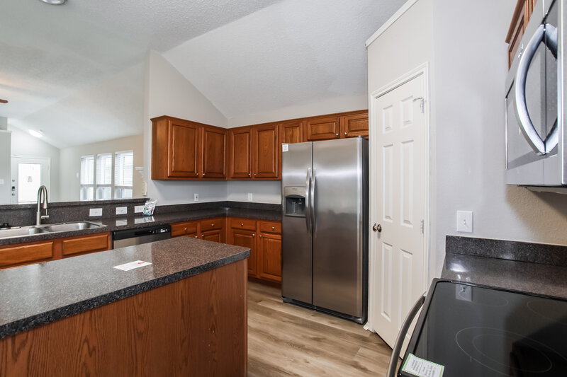 2,390/Mo, 3913 Silver Springs Dr Fort Worth, TX 76123 Kitchen View