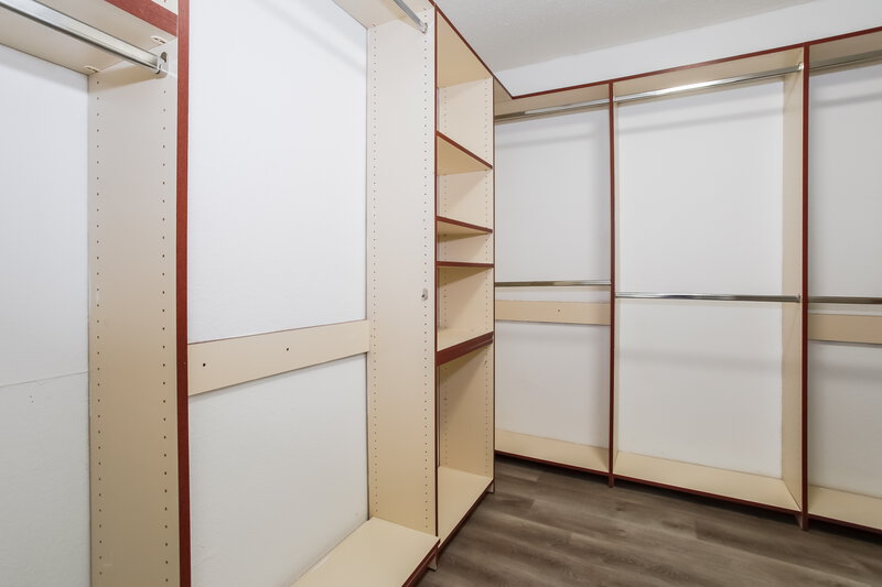 2,390/Mo, 3913 Silver Springs Dr Fort Worth, TX 76123 Walk In Closet View
