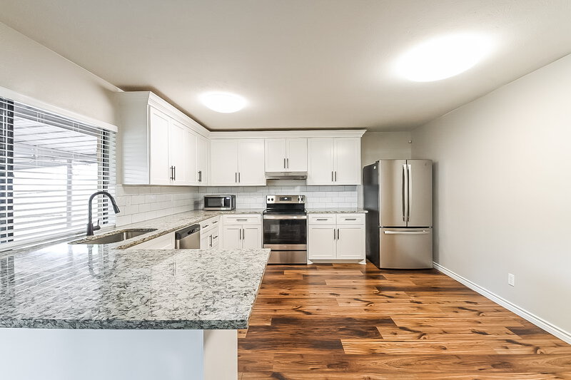 2,165/Mo, 624 Carl C Senter St Forney, TX 75126 Kitchen View