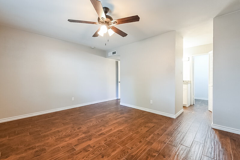 2,165/Mo, 624 Carl C Senter St Forney, TX 75126 Main Bedroom View 2