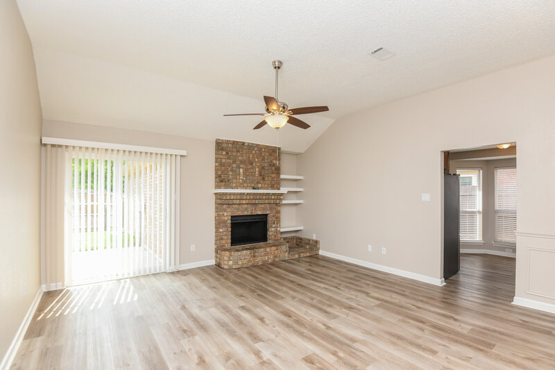 2,265/Mo, 7232 Indiana Ave Fort Worth, TX 76137 Living Room View 3