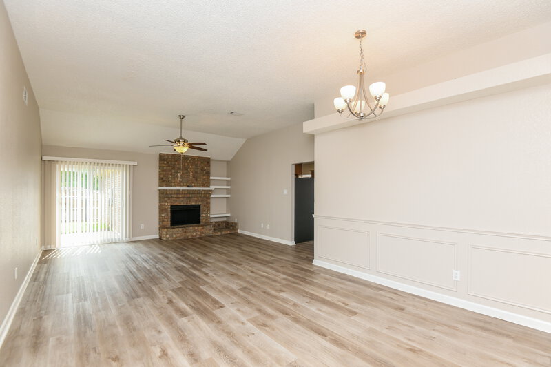 2,265/Mo, 7232 Indiana Ave Fort Worth, TX 76137 Dining Room View 2