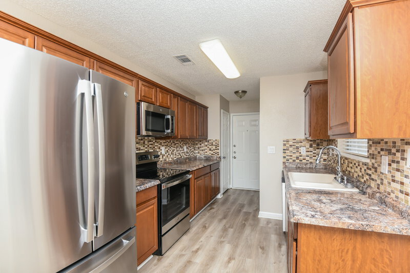 2,265/Mo, 7232 Indiana Ave Fort Worth, TX 76137 Kitchen View