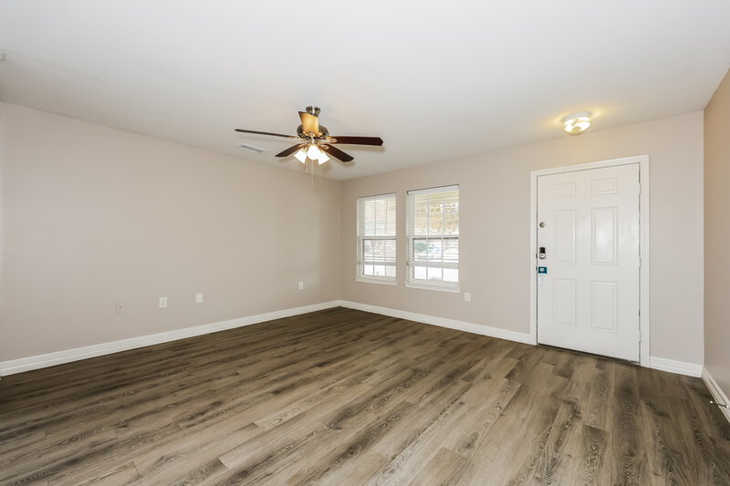 1,990/Mo, 201 Green Meadows Rd Wilmer, TX 75172 Living Room View