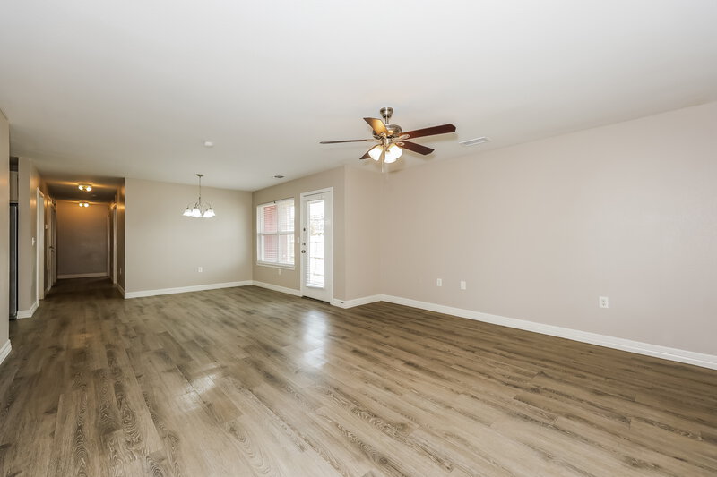 1,990/Mo, 201 Green Meadows Rd Wilmer, TX 75172 Dining Room View